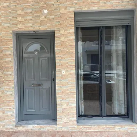 Sofia's アパート ネア・ムダニア